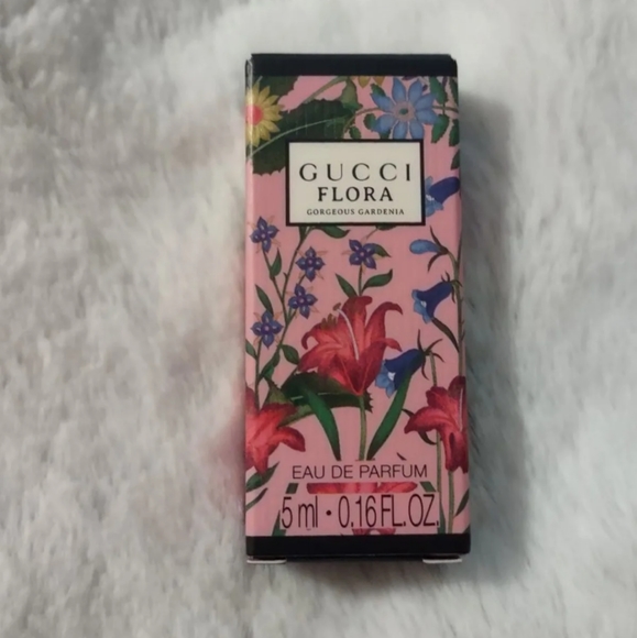 🆕Gucci Beauty Pouch with Flora - Picture 3 of 8